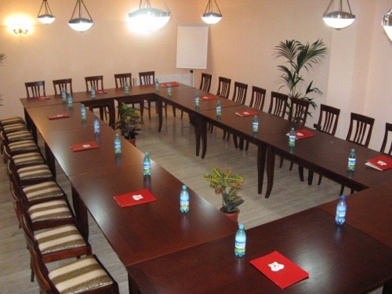 Grand Hotel Perla Ciucasului Tărlungeni المظهر الخارجي الصورة