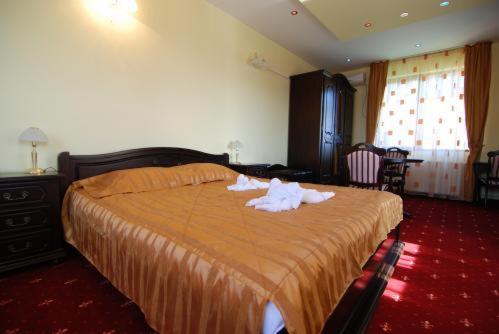 Grand Hotel Perla Ciucasului Tărlungeni المظهر الخارجي الصورة